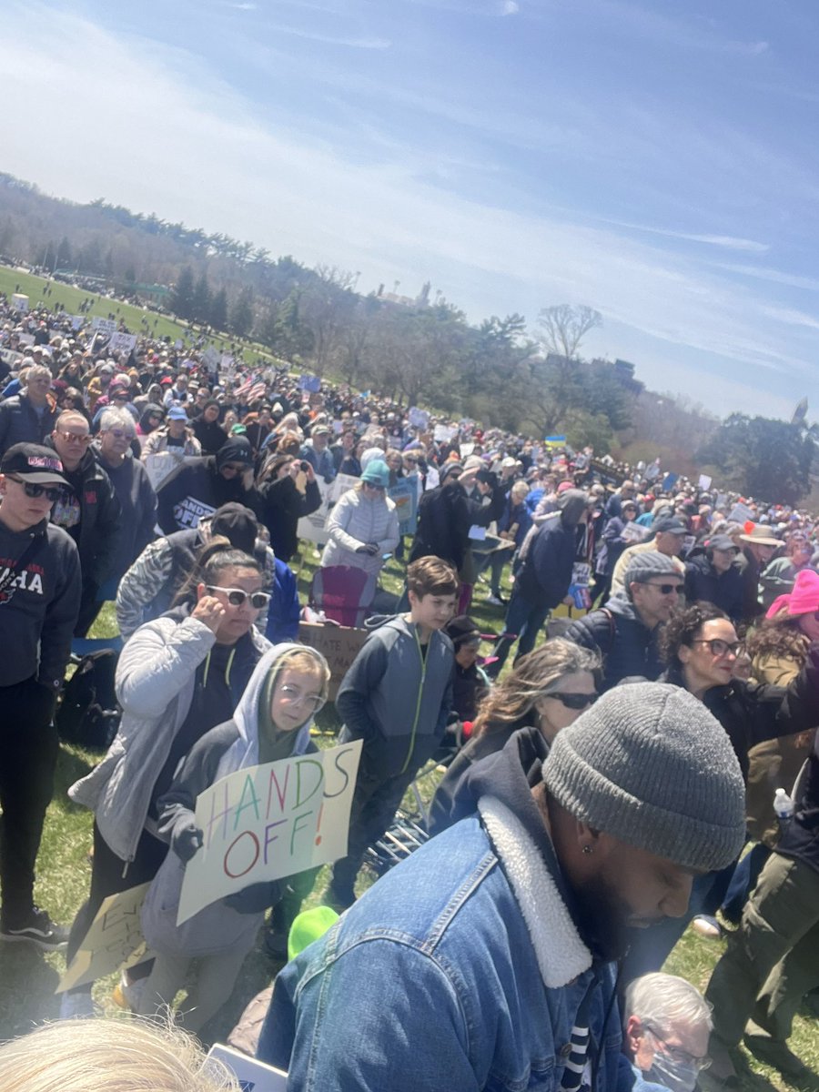 JamieBonkiewicz's tweet image. Huge crowd in Omaha today!  #HandsOff2025 #50501omaha