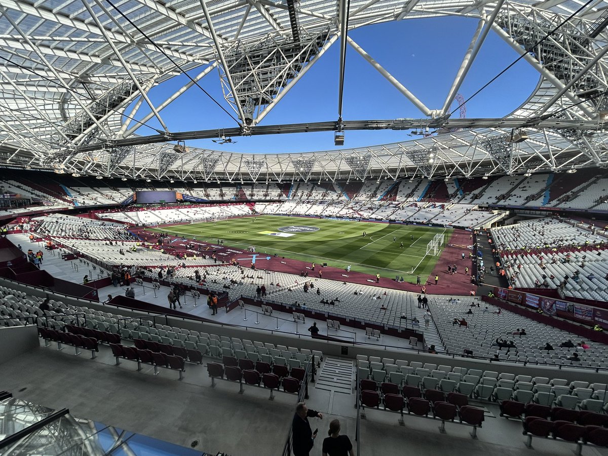Craig Batty (@craig_batty) on Twitter photo Was a neutral <a href="/WestHam/">West Ham United</a> today. Felt odd to be treated like an actual human being at a football ground - sensible checks on entry; get through security: free to buy reasonably priced beer and walk around the stadium; loads of helpful staff. It’ll never catch on at OT😂 Was a neutral <a href="/WestHam/">West Ham United</a> today. Felt odd to be treated like an actual human being at a football ground - sensible checks on entry; get through security: free to buy reasonably priced beer and walk around the stadium; loads of helpful staff. It’ll never catch on at OT😂