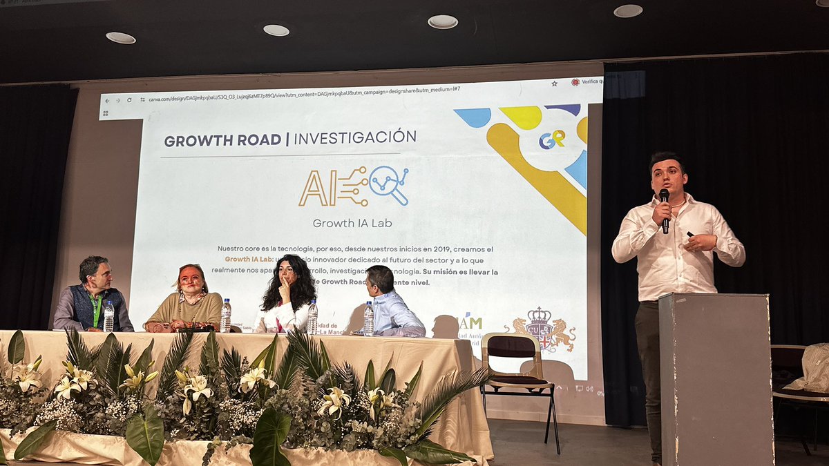 Nicolás ha puesto sobre la mesa datos importantes a considerar. Qué importancia tiene el autoconocimiento! El 80% de los alumnos de bachillerato no sabe qué estudiar. El 30% cambian de carrera al menos una vez. Interesante plataforma de autoconocimiento <a href="/Growth_Road/">Growth Road</a>