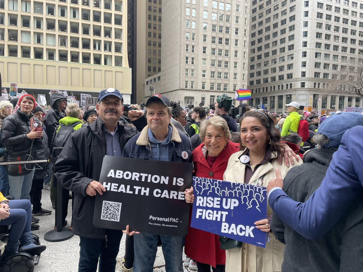 Jan Schakowsky tweet media