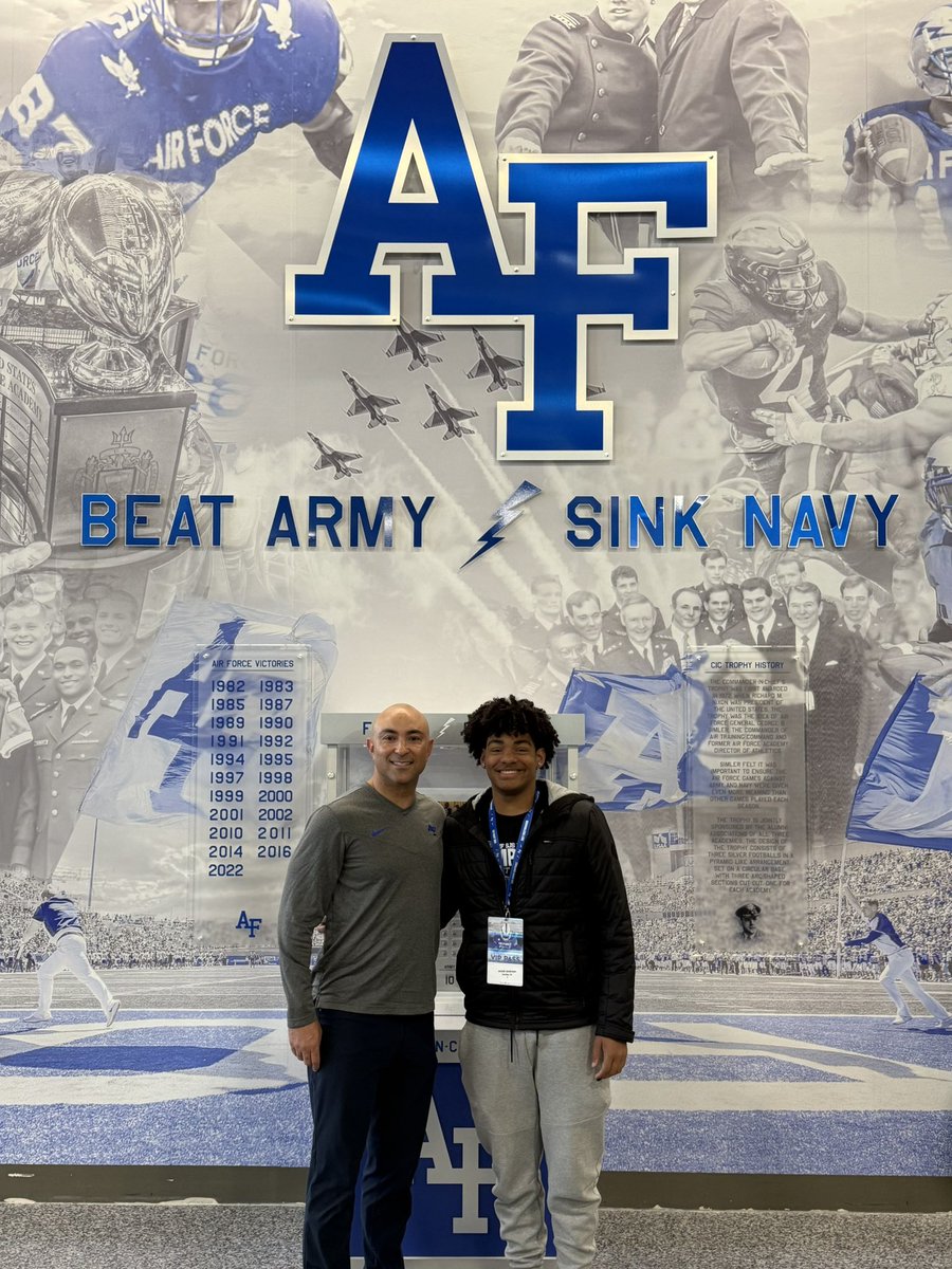 jodeedrews's tweet image. Thank you @CoachStubbs @jake8shakes @AF_Football for the hospitality, had a great time on the visit. #playmakersclub
