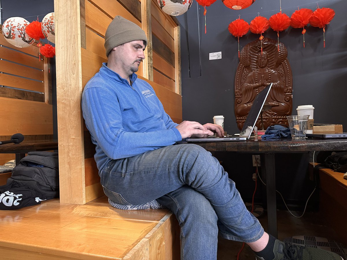 RealCoinGeek's tweet image. Teams are deep in the build phase here at the Texas BSV Hackathon — coding, collaborating, and chasing that $50K prize.

#BSVHackathon #BSV #AustinTexas #CoinGeek #BuildersInAction