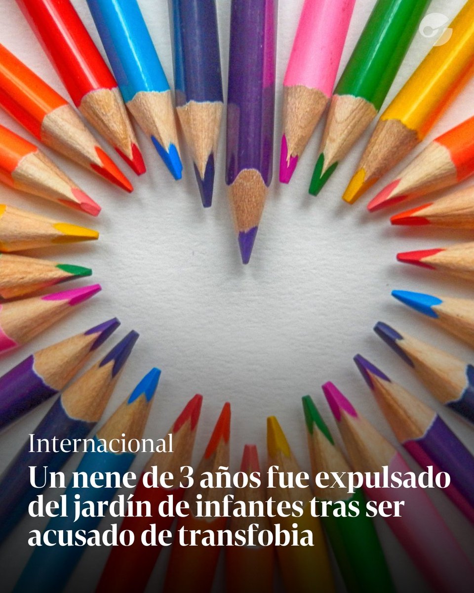 Hije me despertó de la siesta. 
"Está pasando en Inglaterra, ahí se hizo la serie Adolescencia, protegen a los pobres musulmanes y luchan contra las infancias transfóbicas. Amo 🇬🇧"

Lo sé Quimey, en 10 años Argentina vuelve a Malvinas sin municiones, balas van a sobrar.

Nos
