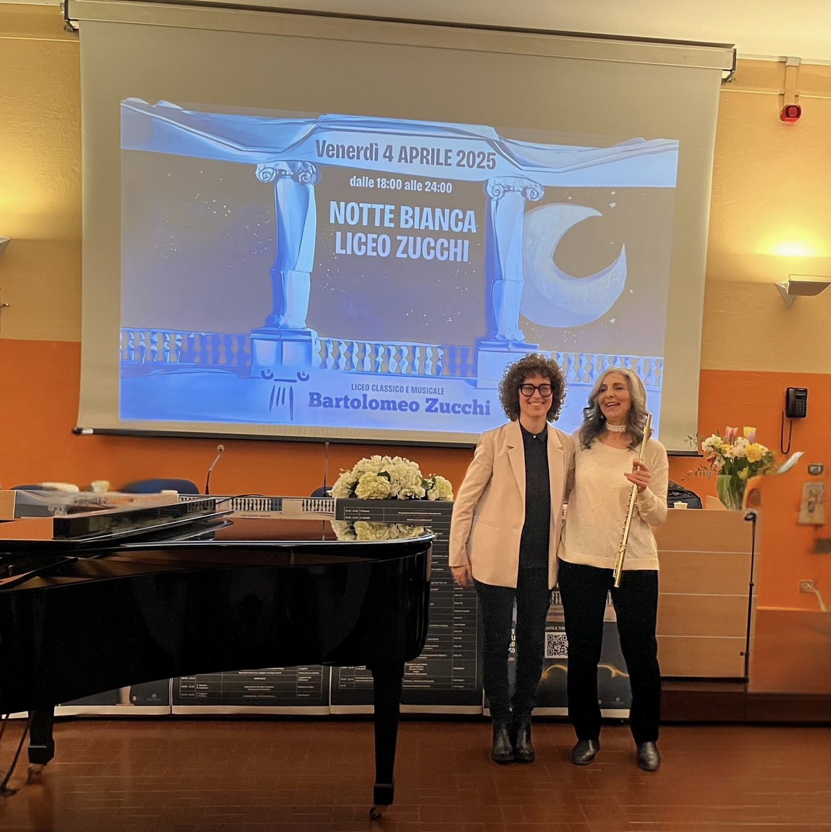 Ieri il Liceo Classico e Musicale “B. Zucchi” di Monza si è aperto alla comunità.

Grazie amici, colleghi, studenti e presenti.

In particolare ringrazio Antonella Benatti, senza di lei non avrei preso parte a questa iniziativa, che è stata davvero coinvolgente e stimolante.