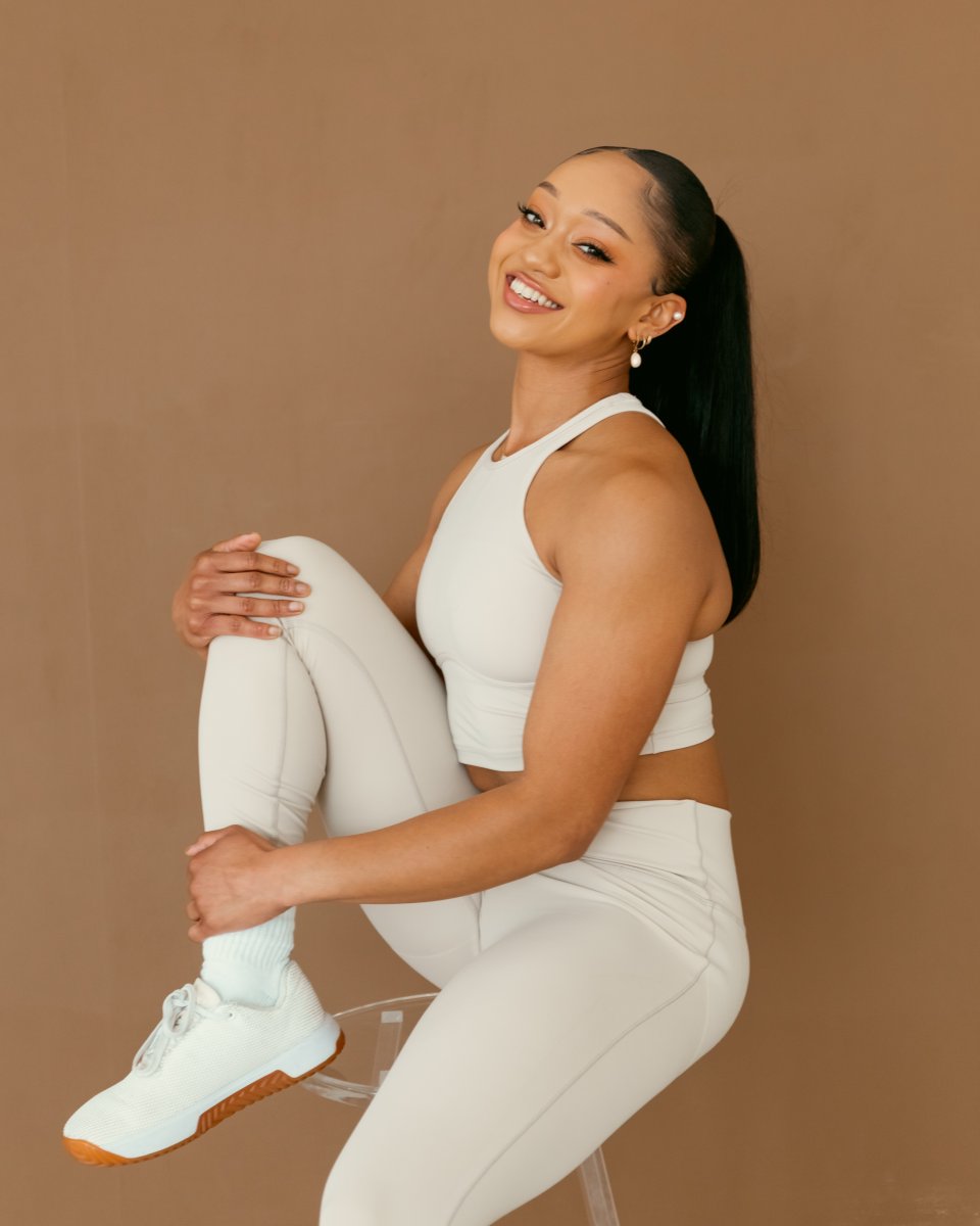 livevolutionary's tweet photo. Our Aspire II collection is the perfect blend of compression meets stretch 🤝🏼 And if you love neutrals, the Aspire II set in Cappuccino is your new add to cart item 🛒 
-
-
-
#athleisure #workout #yoga #comfy #set https://t.co/A8GcZsQtKn
