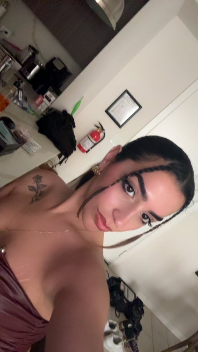 spoil_isadora's tweet image. Serve me