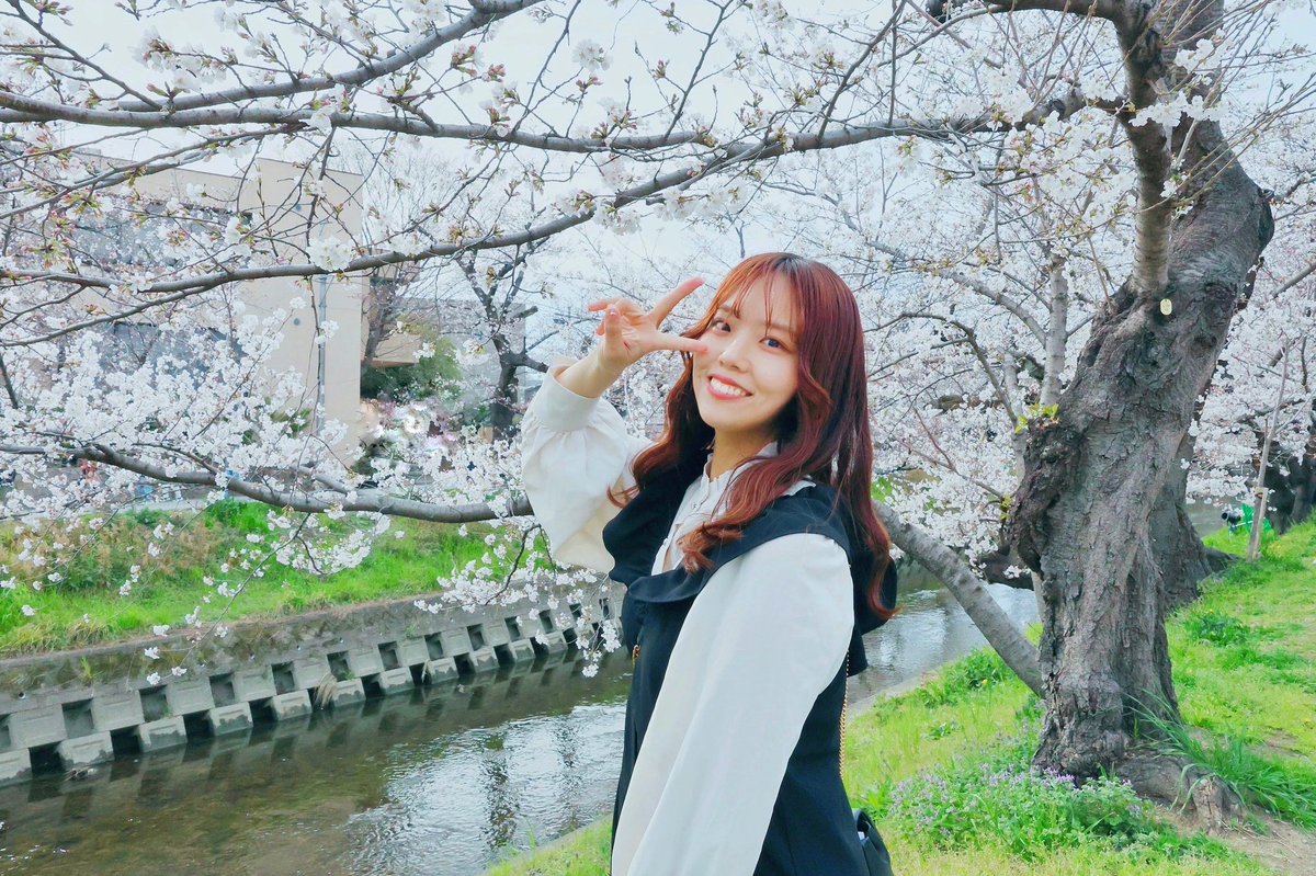 誕生日迎えて27歳になりました🎂⸜(*ˊᗜˋ*)⸝
お祝いメッセージとってもうれしい！！ありがとう✨🎉