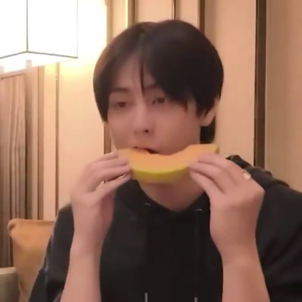 미쭈 tweet media