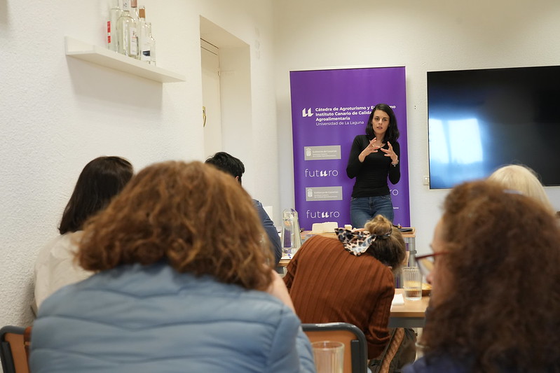 enoturismoull's tweet photo. 🐐 Antonia María, herencia viva del campo y motor del futuro rural 🌿
#quesosull #agroturismoull #islascanarias #enoturismo #winetourism https://t.co/lnMb1mAuGl