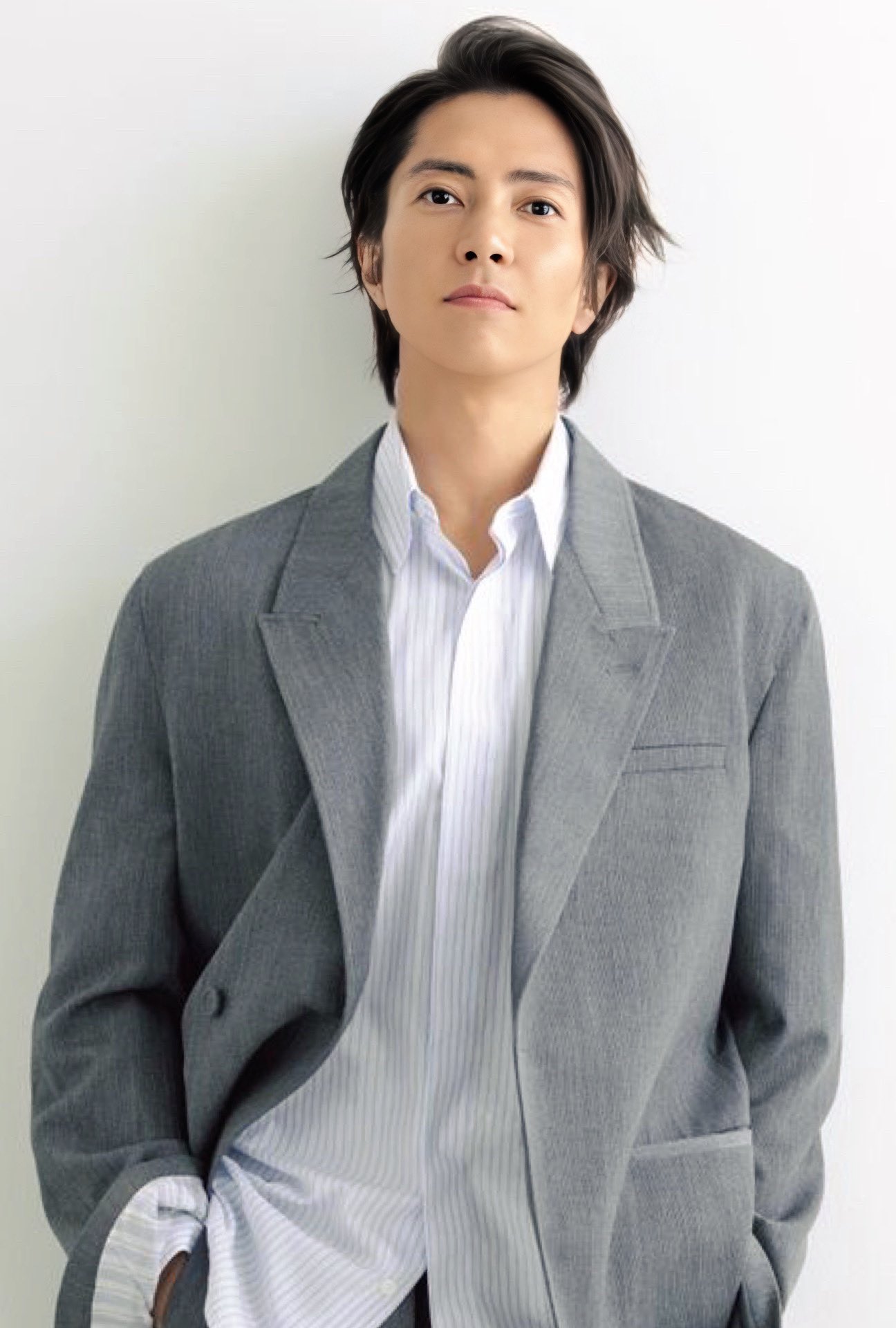 大迫力⭐️山下智久⭐️大判A3写真集 大迫力⭐️山下智久⭐️大判A3写真集 - メルカリ