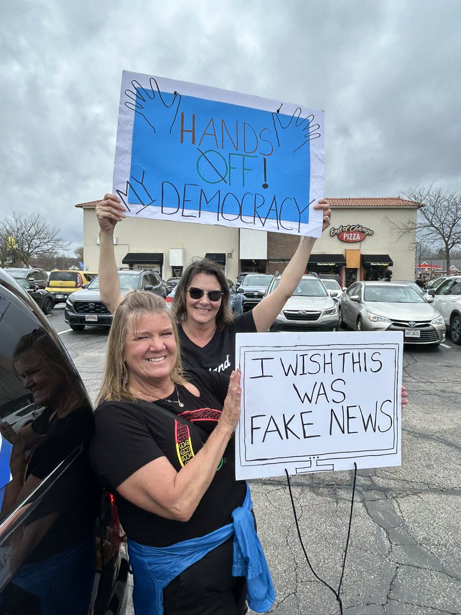 kathy_moretz's tweet image. #HandsOff 
#April5Protest 

Akron, Ohio

💙💙💙