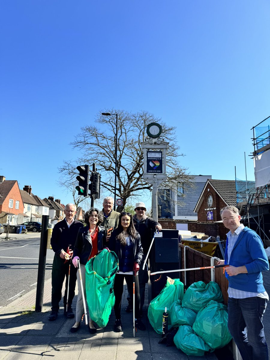 kimnagpal's tweet image. Fantastic turnout in Northfield today for the #GreatBritishSpringClean, lots of litter collected! 💪Fantastic community effort to keep our local spaces clean🌎 and green!🌳 #LitterPick
