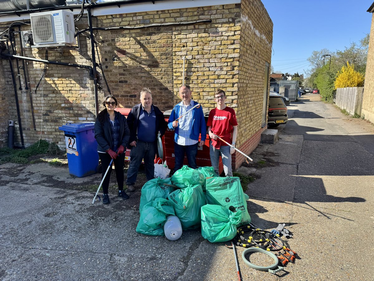 kimnagpal's tweet image. Fantastic turnout in Northfield today for the #GreatBritishSpringClean, lots of litter collected! 💪Fantastic community effort to keep our local spaces clean🌎 and green!🌳 #LitterPick