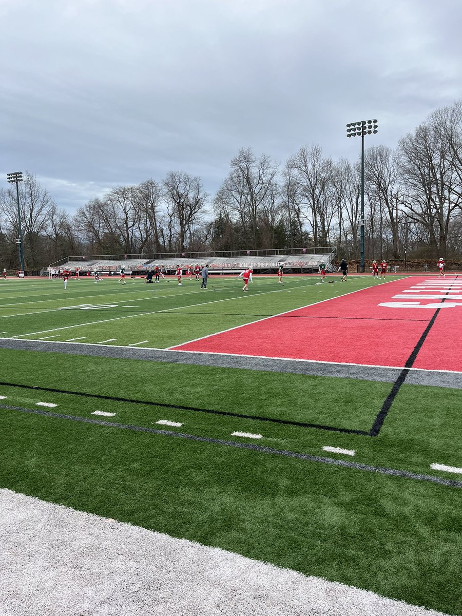 gray_heilman7's tweet image. Had a great time at Sacred Heart yesterday for spring practice! Thank you @CoachGardner_ @CoachKennedy17 @Coach__Duke
@Coach_Brady @WA_FBALL @Coach_Redmond @mfarrellsports