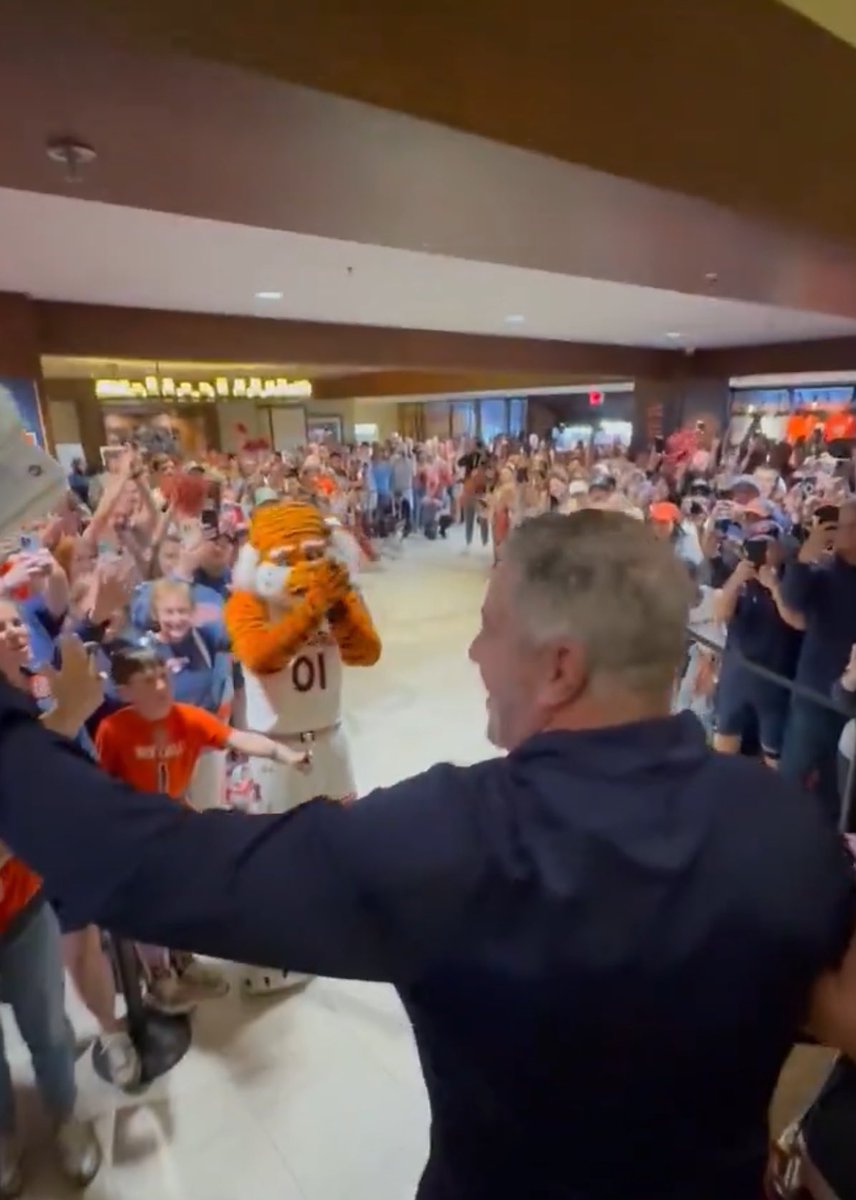 no context Auburn Men’s Basketball (@nocontextaumbb) on Twitter photo 