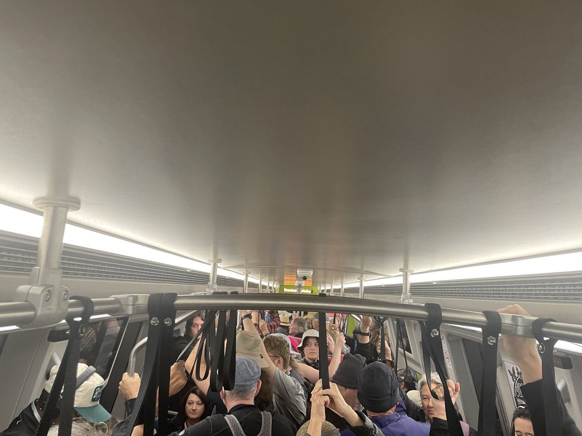 Agent_415's tweet image. The white people are upset. 

I have NEVER seen so many White MEN at a protest. 

This is the exact opposite of #blm 

Hmmmm! 

#April5Protest #musk #HandsOff #HandsOff2025 #oakland