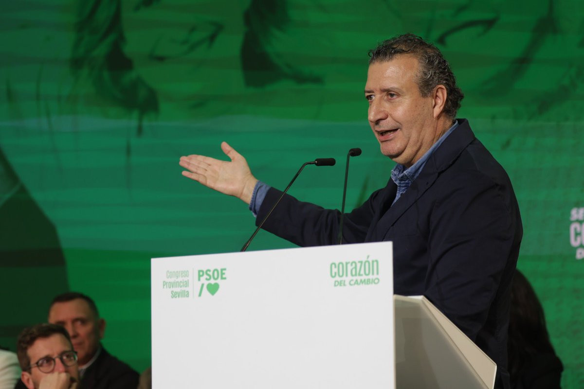 JFdezdelosRios's tweet photo. Los socialistas sevillanos seremos el #CorazónDelCambio para llevar a nuestra compañera @mjmonteroc a la Presidencia de la Junta. 

Desde el nuevo equipo del @psoedesevilla, nuestro compromiso sigue firme: defender y ampliar derechos sociales para mejorar la vida de la gente. https://t.co/CoAg2ArXJb