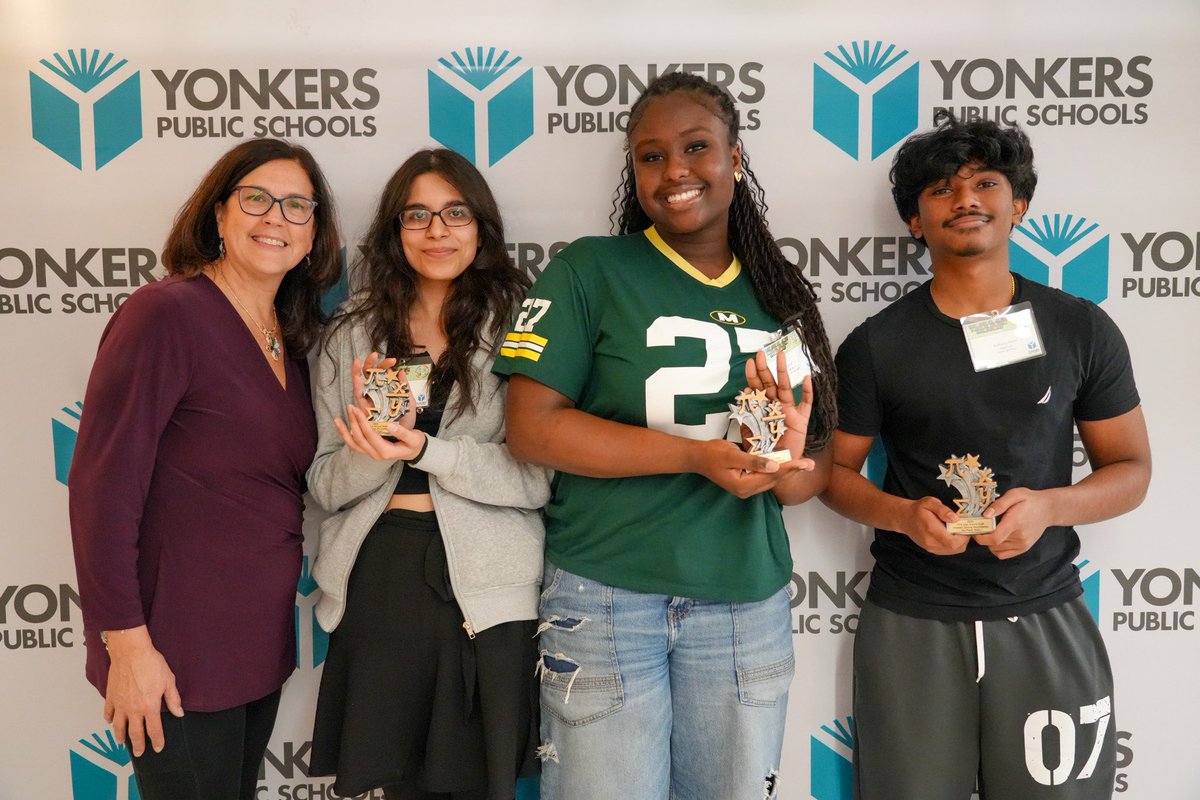 Congratulations to our High School Math Problem Solving Roundtable Winners! Throughout the 3-day competition, they’ve executed problem solving skills, performed  algebraic calculations and worked well as a team! Congratulations to all participants and see below for details on our