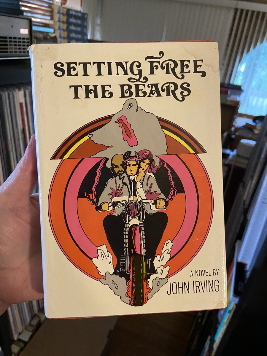 JMcNallyBooks's tweet image. John Irving / Setting Free the Bears
Random House, 1968. First edition, hardcover.
Irving’s first novel. Author photo below.
#johnirving #firstbook #firstedition