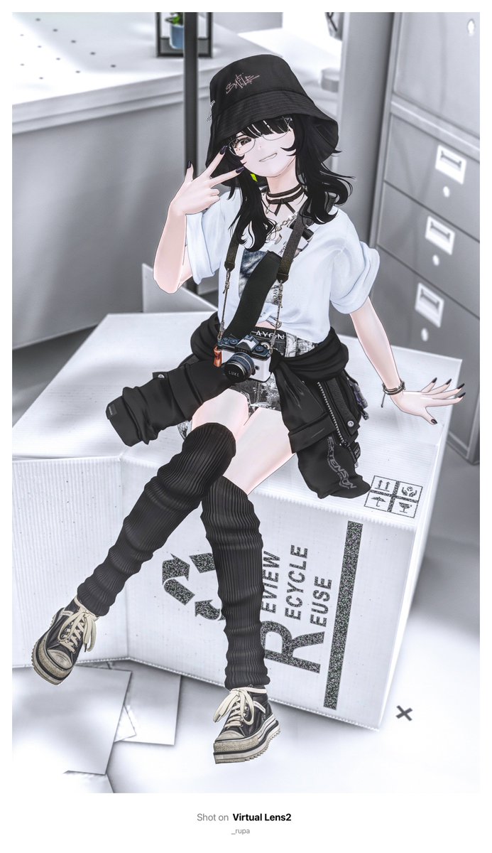 rup4_rupa's tweet image. 「PLASTIC LAB」 By rokumori_
#Lowtus
#VRChatPhotography