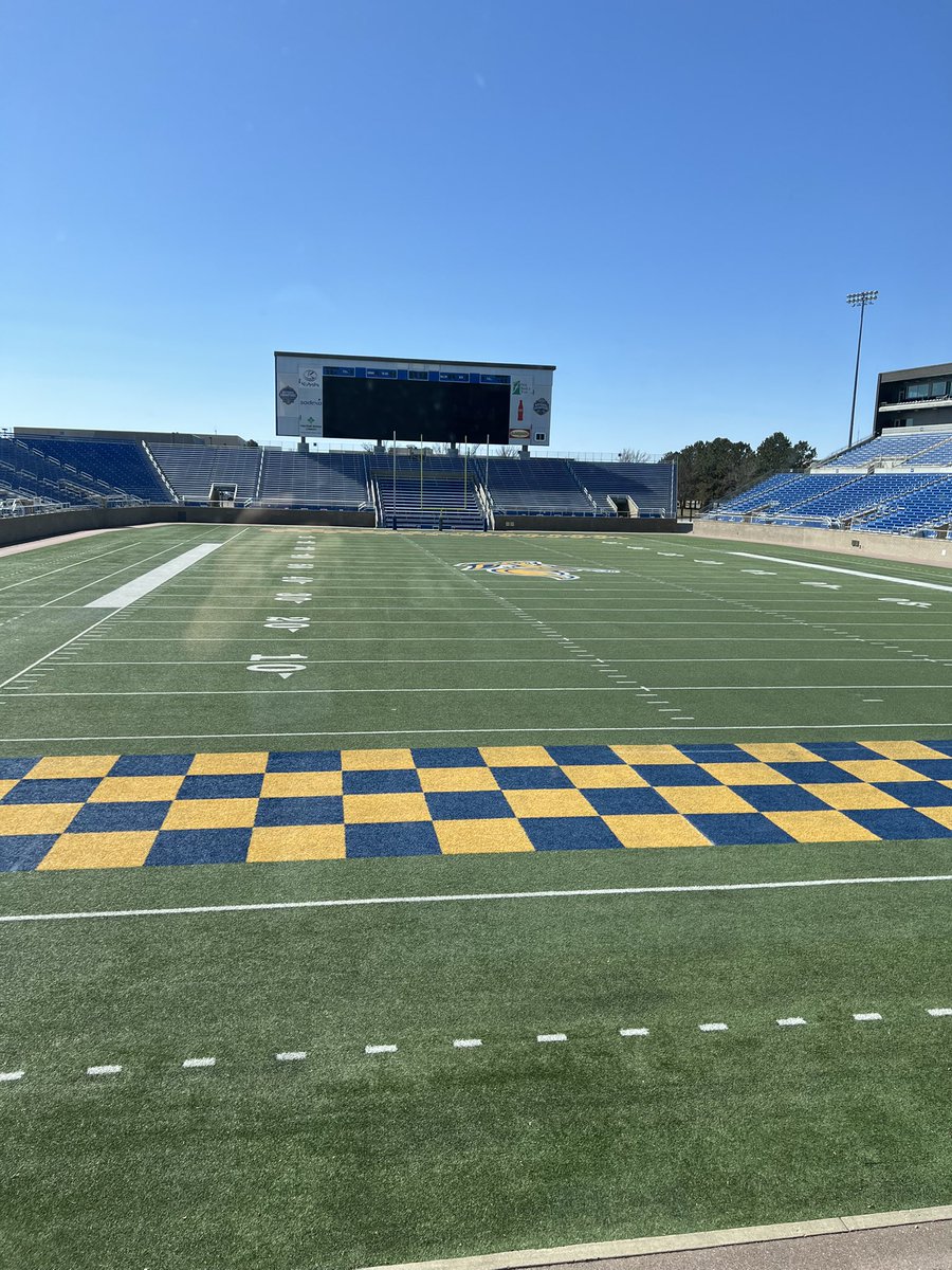 Aiden Hammitt (@aiden_hammitt) on Twitter photo Thanks <a href="/GoJacksFB/">SDSU Football</a> for the great junior day today, it was an awesome experience! <a href="/Coach_Benedetto/">Vince Benedetto</a> <a href="/ldbengtson/">Luke Bengtson</a> <a href="/CoachDtjackson/">Dan Jackson</a> Thanks <a href="/GoJacksFB/">SDSU Football</a> for the great junior day today, it was an awesome experience! <a href="/Coach_Benedetto/">Vince Benedetto</a> <a href="/ldbengtson/">Luke Bengtson</a> <a href="/CoachDtjackson/">Dan Jackson</a>