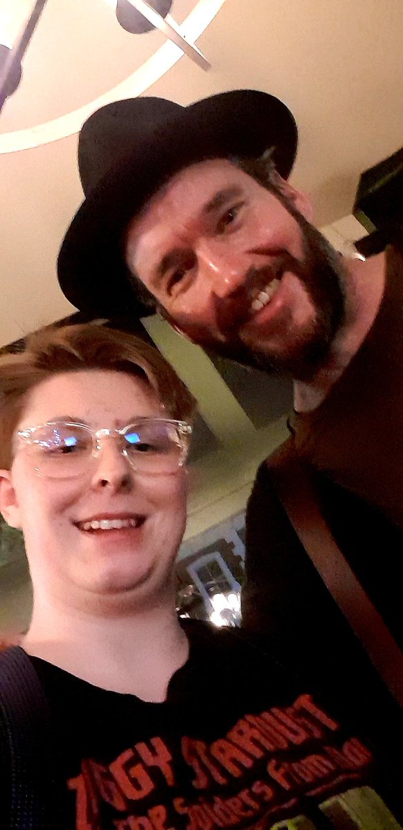 Eli 💛🤍💜🖤 (@elighostie) on Twitter photo What an incredible show. So many emotions and incredibly portrayed by the fabulous <a href="/Pancheers/">Gareth David-Lloyd</a> . (also thank you for taking the time to talk to me afterwards)
This is also a reminder to go and see shows at pub theatres because they are incredible. What an incredible show. So many emotions and incredibly portrayed by the fabulous <a href="/Pancheers/">Gareth David-Lloyd</a> . (also thank you for taking the time to talk to me afterwards)
This is also a reminder to go and see shows at pub theatres because they are incredible.