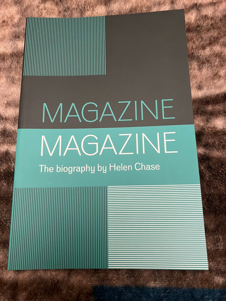 tinynoggin's tweet photo. Got two new books: one a gift from my friends Susan and Clarence (the #MichelHouellebecq book) and the other a small gift to myself from @SOTUSOHO during my trip to London (#magazine #howarddevoto ) They both look great. Can’t wait to read them. https://t.co/aAQX6hZrhj