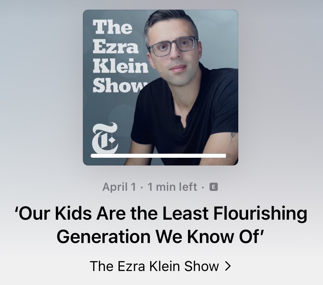 karenvaites's tweet photo. In The Anxious Generation, @JonHaidt says, “I grossly underestimated the harm to attention.”

The book focused on impacts to kids’ mental health from smart phones, but impact on capacity for focus &amp; attention is possibly the more consequential harm, he tells @ezraklein. https://t.co/MCi3vQAXlI