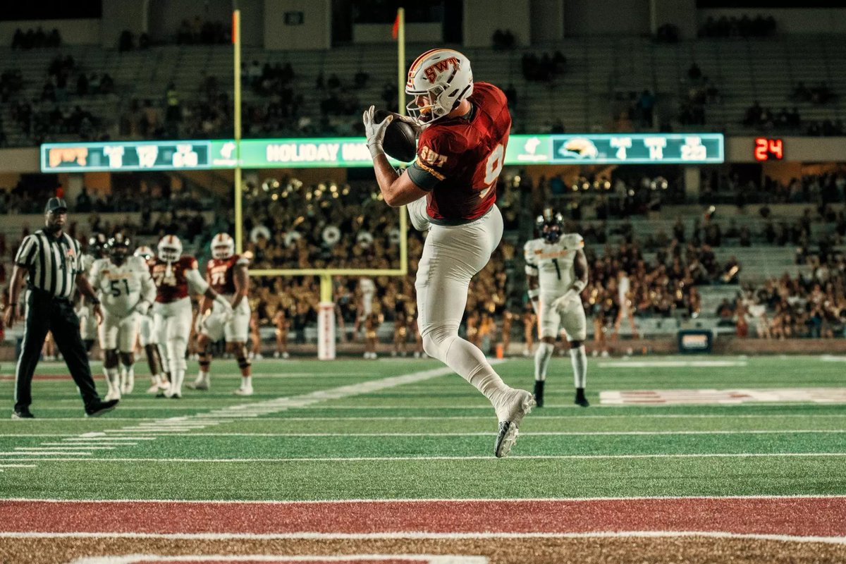 🚨<a href="/CGSAllStar/">The College Gridiron Showcase</a> Pro Day Result🚨

➡️ TE <a href="/KonnerFox/">Konner Fox</a> 

📍<a href="/TXSTATEFOOTBALL/">Texas State Football</a> 

HT: 6040
WT: 249
Hand: 9.250
Arm: 31.630

40: 4.72 (✅ 6th among TE’s at Combine)
20: 2.70
10: 1.62 (✅ T-8th)
Vertical: 31 (✅ T-8th)
Broad: 9-5(✅ 10th)
Short Shuttle: 4.52
3 Cone: 7.33 (✅ 8th) 
Bench: 16