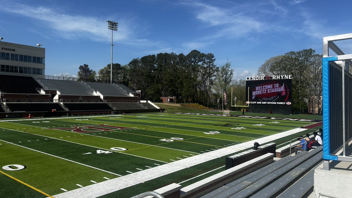 DjJefferies2's tweet image. Had a great experience at @LRBearsFootball Junior day invite , looking forward to coming back @NickVagnoneLR @Bury_HornetsFB