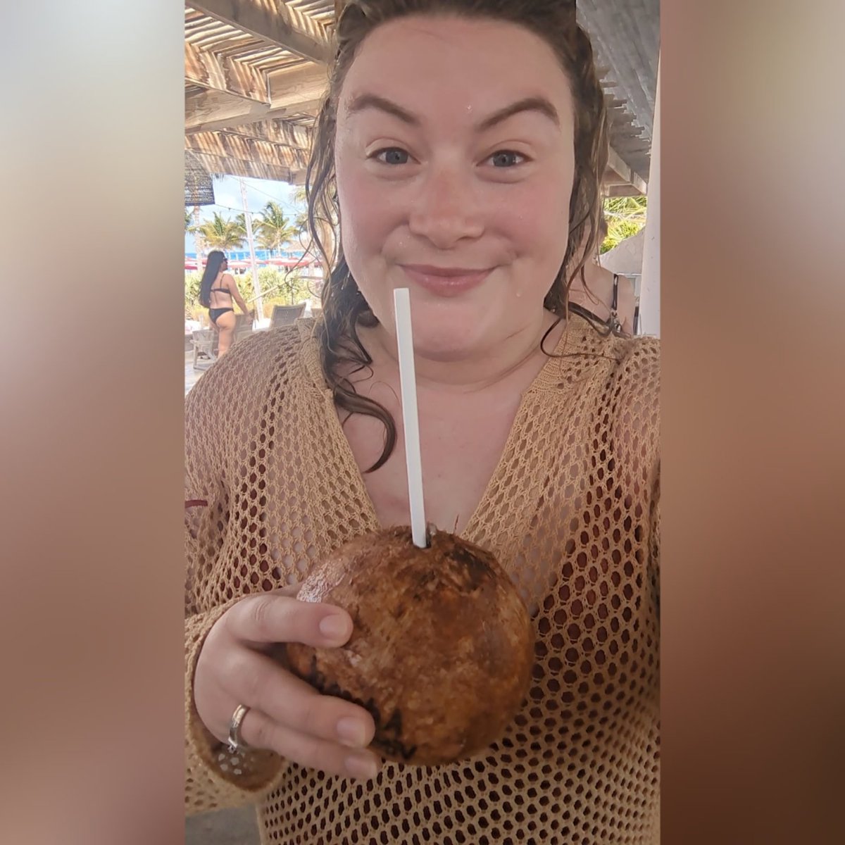 StephWeber19's tweet image. I drank out of an actual coconut and saw tropical fish 🐠 🥥🌴 #CoconutDrink #Bimini #Bahamas #Vacation #Cruise