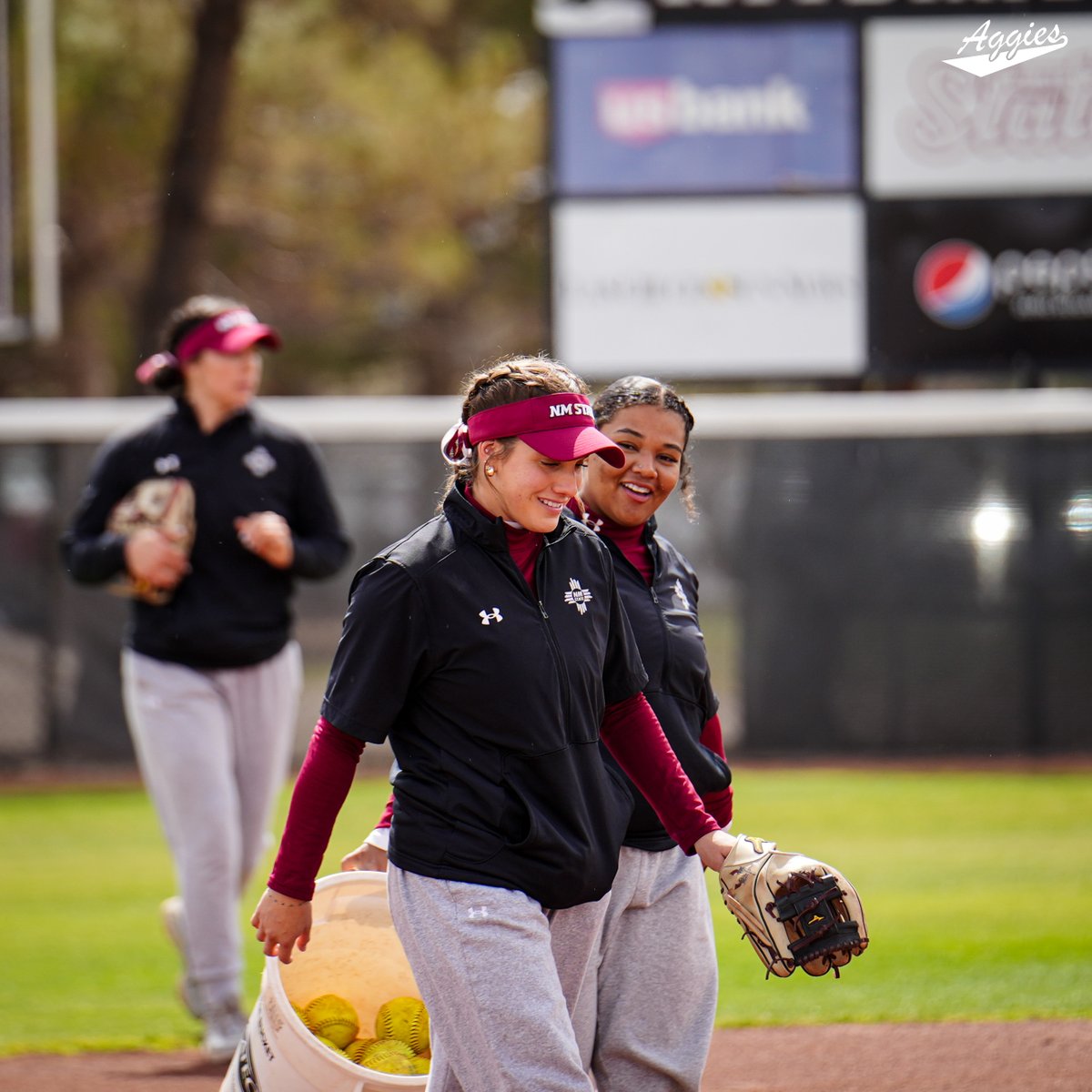 Beautiful day for softball 🌄

#AggieUp