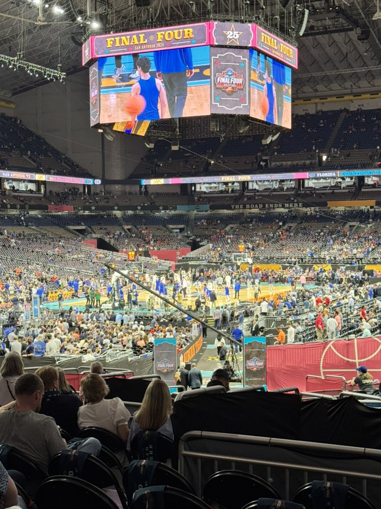 Jim Peterson (@txhogpilot) on Twitter photo I’m here. Let’s go Auburn!!
<a href="/AuburnMBB/">Auburn Basketball</a>
P.S. This place is cavernous for basketball. 😳 I’m here. Let’s go Auburn!!
<a href="/AuburnMBB/">Auburn Basketball</a>
P.S. This place is cavernous for basketball. 😳