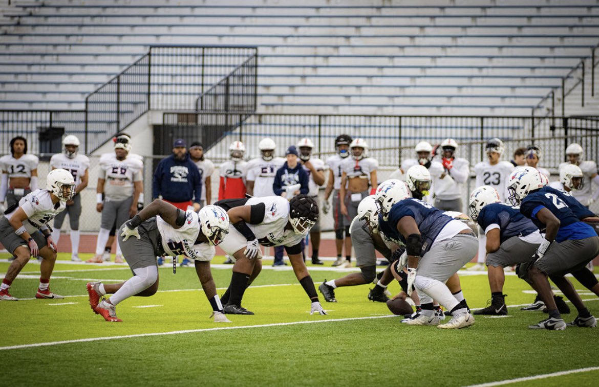 Aamir penderr🪓 (@aamirpender) on Twitter photo Look at that”🦍”coming off the edge ! Look at that”🦍”coming off the edge !