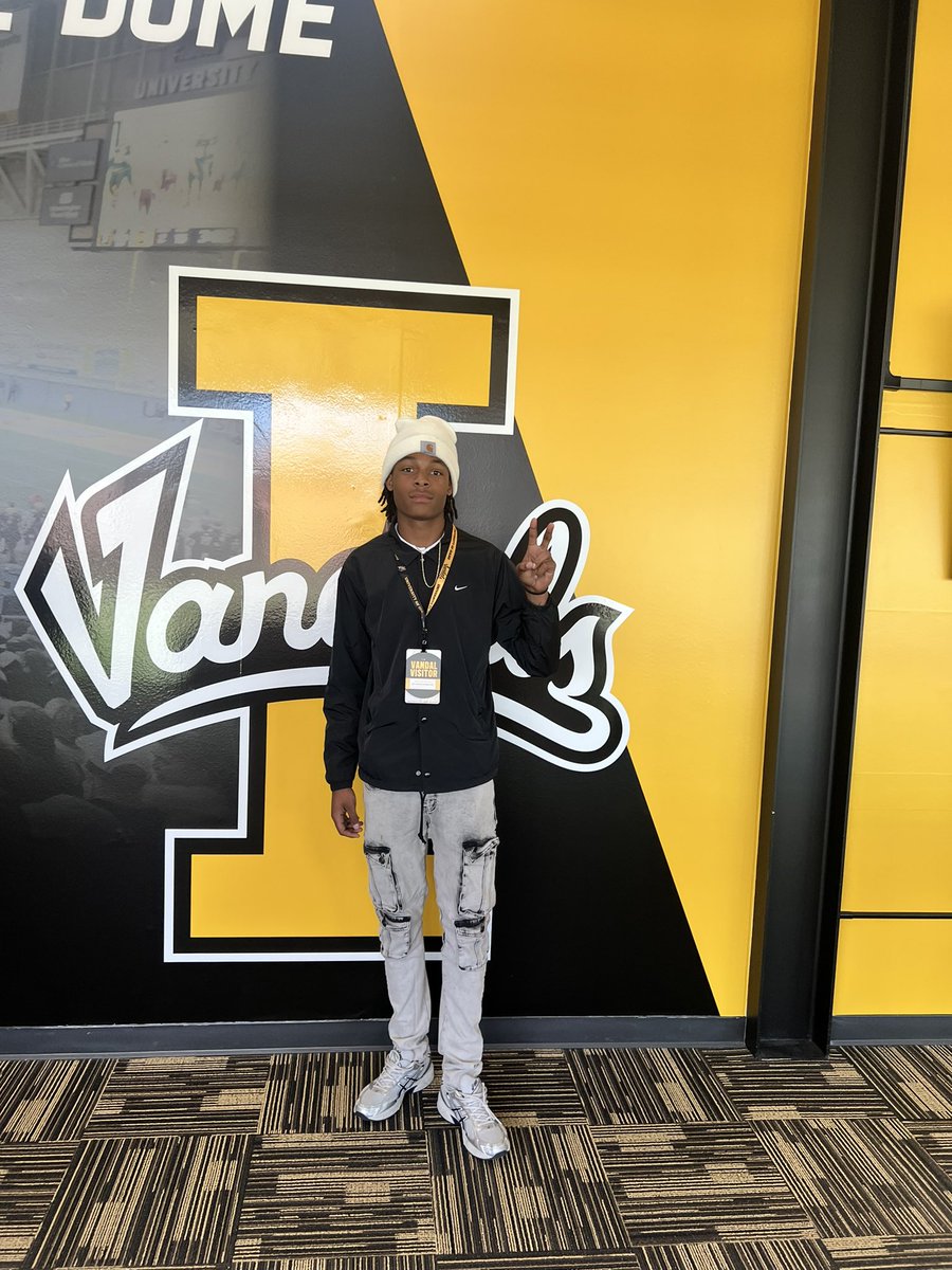 Jermell green (@jermellgreen11) on Twitter photo After a long day of seeing what it’s like to be a vandal and great talks with <a href="/CoachTFord/">Thomas Ford Jr</a> and <a href="/CoachTD__/">Treston Decoud</a> I’m blessed to receive my 1st d1 offer from the university of Idaho <a href="/BrandonHuffman/">Brandon Huffman</a> <a href="/JacksonMoore247/">Jackson Moore</a> <a href="/PGregorian/">Paul Gregorian</a> <a href="/SimmonsAntuan/">Antuan Simmons</a> <a href="/pme_areyouone/">Playmakers Elite</a> <a href="/_Vc_209/">vince carter</a> After a long day of seeing what it’s like to be a vandal and great talks with <a href="/CoachTFord/">Thomas Ford Jr</a> and <a href="/CoachTD__/">Treston Decoud</a> I’m blessed to receive my 1st d1 offer from the university of Idaho <a href="/BrandonHuffman/">Brandon Huffman</a> <a href="/JacksonMoore247/">Jackson Moore</a> <a href="/PGregorian/">Paul Gregorian</a> <a href="/SimmonsAntuan/">Antuan Simmons</a> <a href="/pme_areyouone/">Playmakers Elite</a> <a href="/_Vc_209/">vince carter</a>