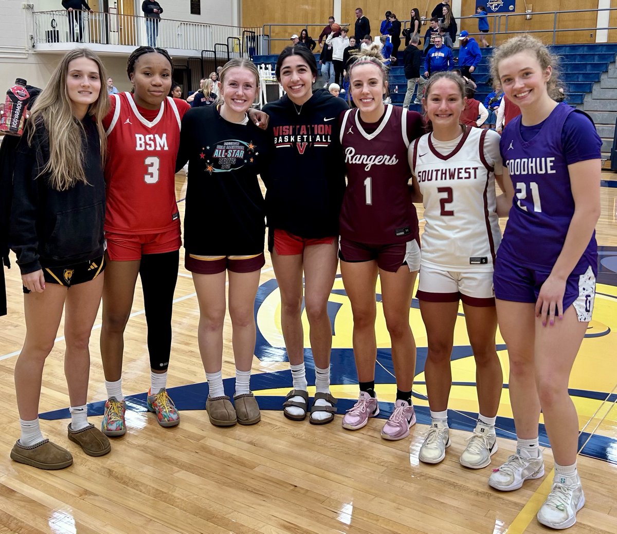 Minnesota Stars AAU (@minnesotastars) on Twitter photo 🤩 Fun afternoon down in Northfield supporting our 2025 All-STARS! Talented group!!
Thanks to <a href="/MNgbballAllStar/">MGBCA AllStarSeries</a> for a great event!
#StarsFam 🏀 🤩 Fun afternoon down in Northfield supporting our 2025 All-STARS! Talented group!!
Thanks to <a href="/MNgbballAllStar/">MGBCA AllStarSeries</a> for a great event!
#StarsFam 🏀