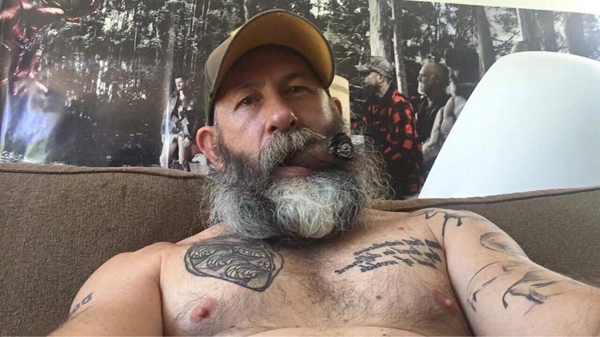 Bi bloke Tassie loggar tweet media