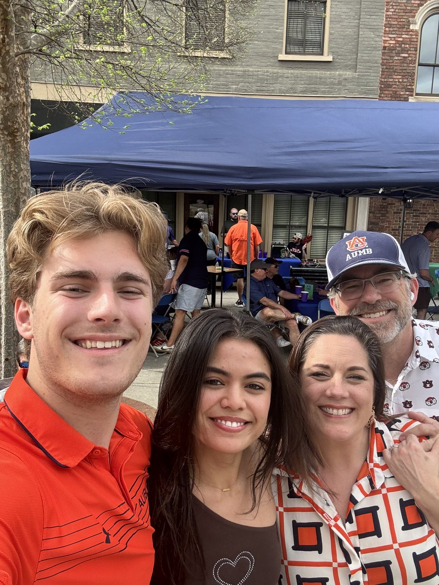 darinmiller's tweet photo. @AuburnMBB Huntsville!!! https://t.co/c5nKandsvT