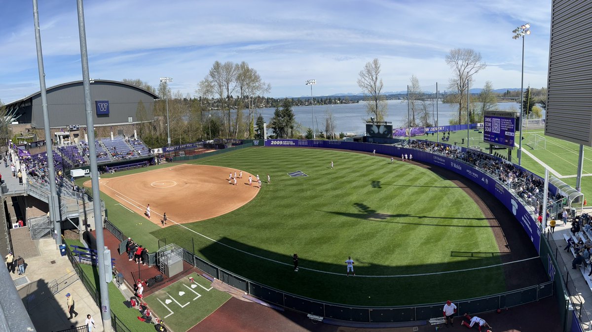 jasondorow's tweet image. An unbeatable Seattle Saturday for game two between @UWSoftball and @BadgerSoftball!
Huskies are riding a 7-game winning streak after walking off the series opener in the 10th inning.
⏰ 3 pm PT
📺 @BigTenPlus with @1010_brooke