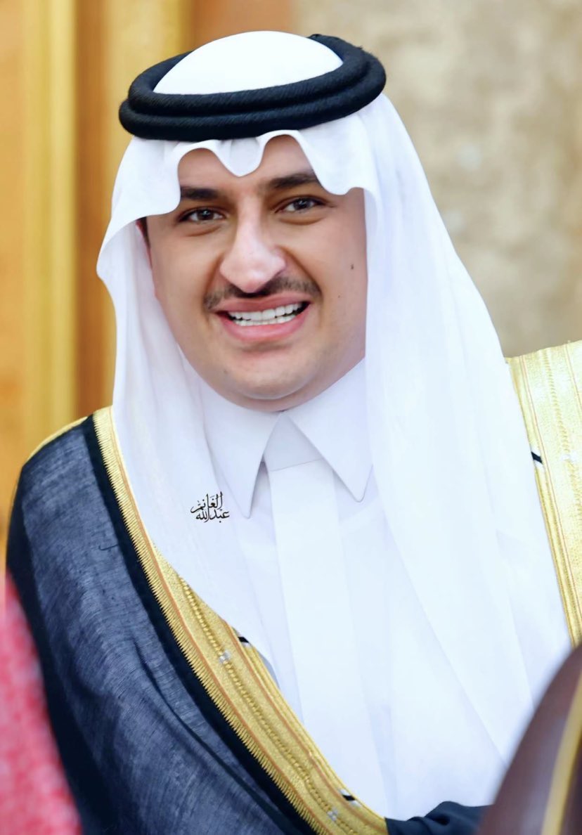 أبارك للأمير الغالي صاحب السمو الملكي الأمير #احمد_بن_سلطان بن عبدالعزيز آل سعود بمناسبة زواجه. 

الله يتمم لكم على خير ويديم أفراحكم 🤍