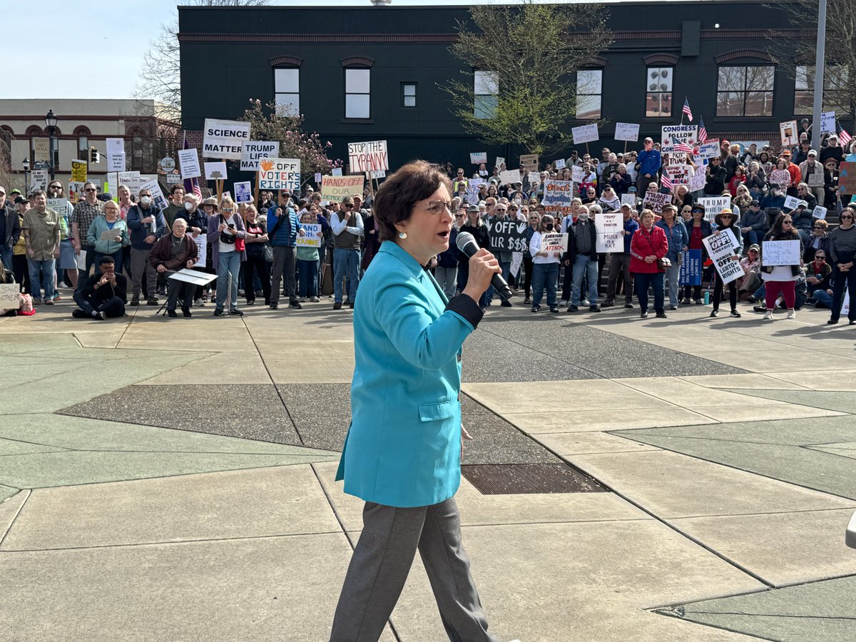 Indivisible Hillsboro-OR tweet media