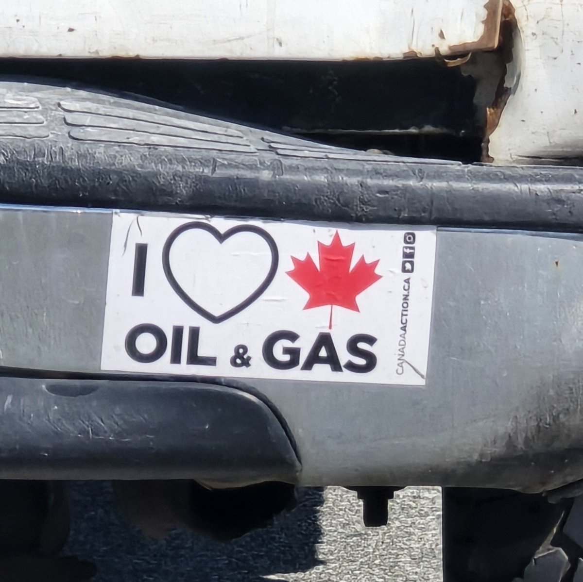 Contrary to what many people think Canadian oil and gas industry is extremely responsible and here's to a very high level of safety. As someone who has worked in the oil and gas industry I can attest to this fact.