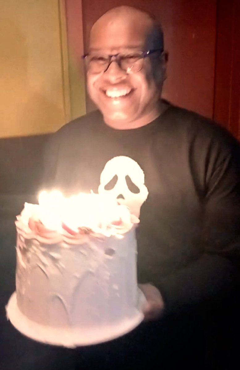 Auntie Derek tweet media