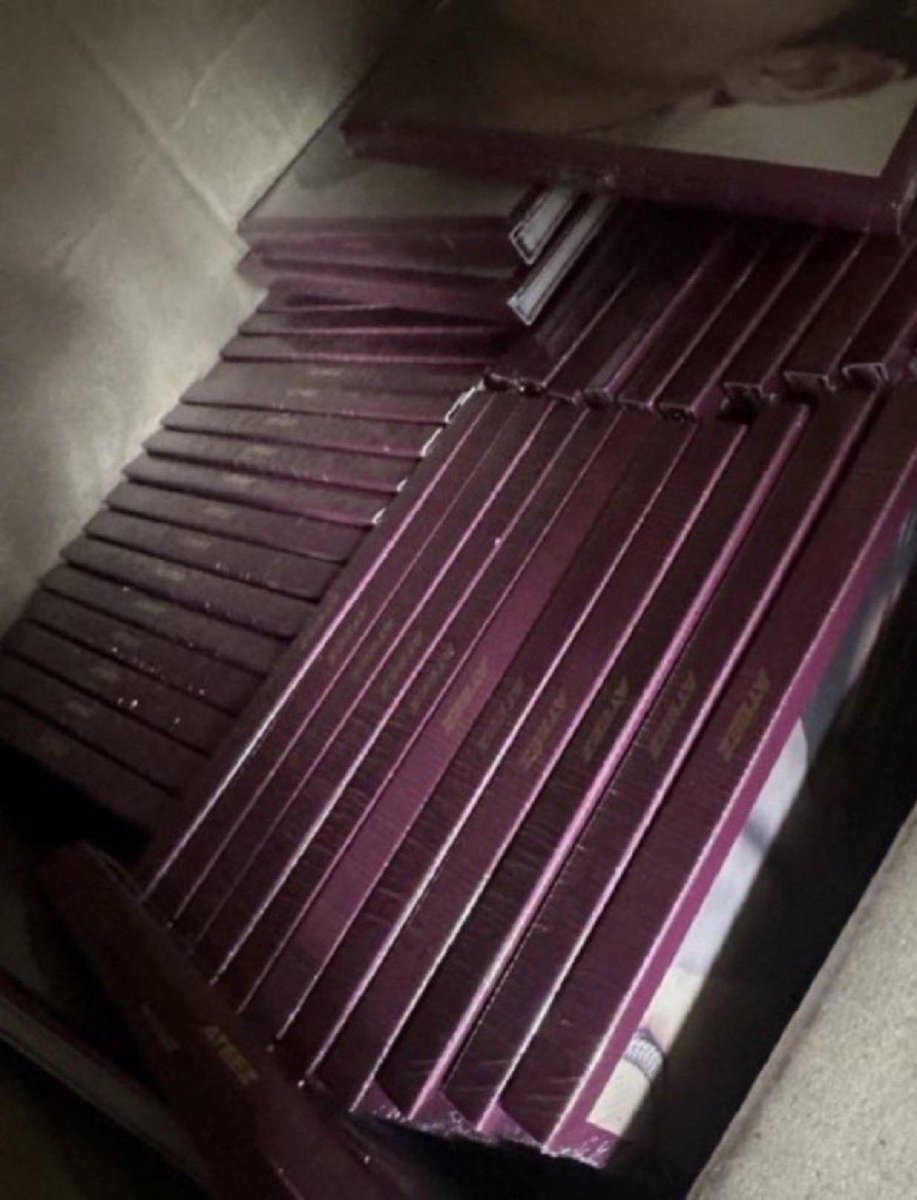 에이티즈 미개봉 앨범 대량 양도 
ATEEZ GOLDEN HOUR : Part.1 

digipack ver. 
윤호 민기 종호 - 0.1

WTS⭕️ 

DM or 프로필 링크 

WTS sell benefit pob poca photocard G.O ATEEZ 대면 영통 팬싸 특전 포카 홍중 성화 윤호 여상 산 민기 우영 종호