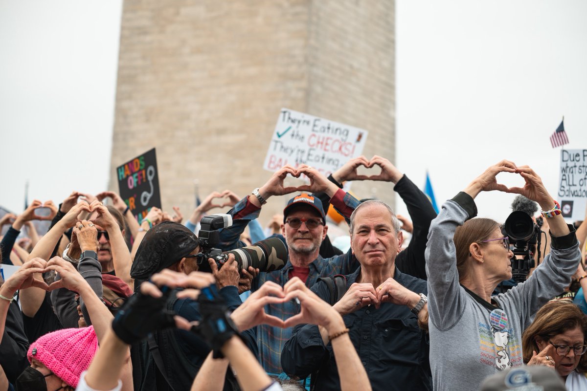 Pop Base tweet media