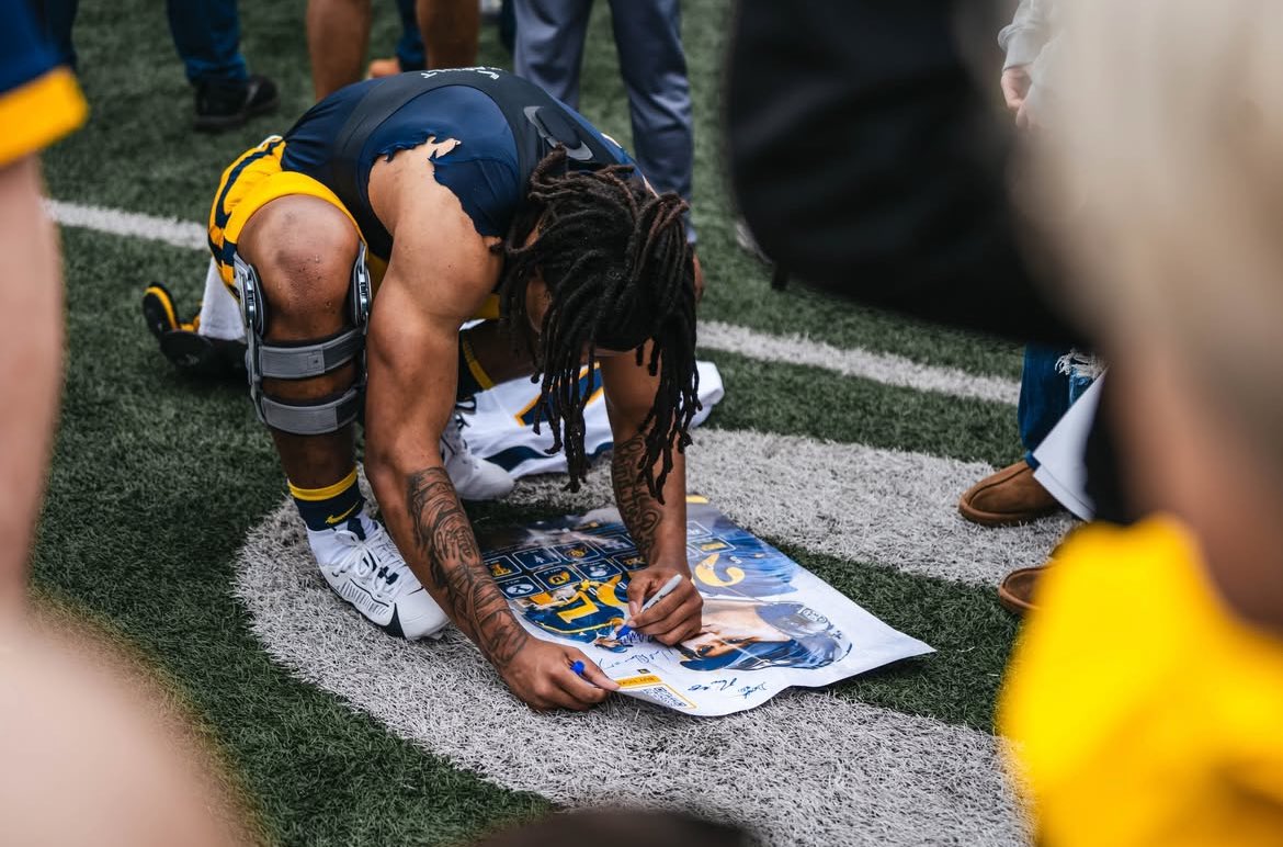 Jahiem White (@jahiemwhite_305) on Twitter photo Thank you to all the fans that came out today! See you in the Fall! <a href="/WVUfootball/">West Virginia Football</a> Thank you to all the fans that came out today! See you in the Fall! <a href="/WVUfootball/">West Virginia Football</a>