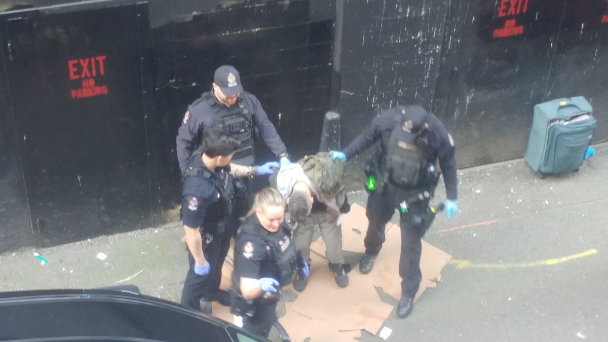 frogger313's tweet photo. thanking @VancouverPD for keeping our blood alley clear
#makevancouvergreatagain https://t.co/XfzPyeBCVu