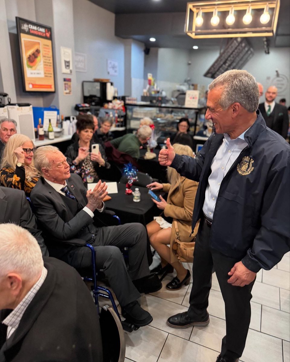 Jack4NJ's tweet image. Full day on the trail with stops in Bergen ➡️ Middlesex ➡️ Morris ➡️ Passaic Counties today, wrapping up with Republicans of Clifton for their local Campaign Kickoff! 

Republicans across NJ can count on this campaign to get up and down the state every day to deliver victories in