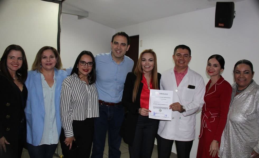 Estimados amigos <a href="/PaolaGarateV/">Paola Gárate</a> y <a href="/BernAntelo/">Berna Antelo</a> admiro profundamente su entrega, liderazgo y compromiso al frente del PRI en Sinaloa. Gracias por todo su apoyo y dedicación durante su estadía como Dirigentes del <a href="/CDEPRISinaloa/">PRI Sinaloa</a> !.. Siempre agradecida y que continúen los éxitos!.. 💯