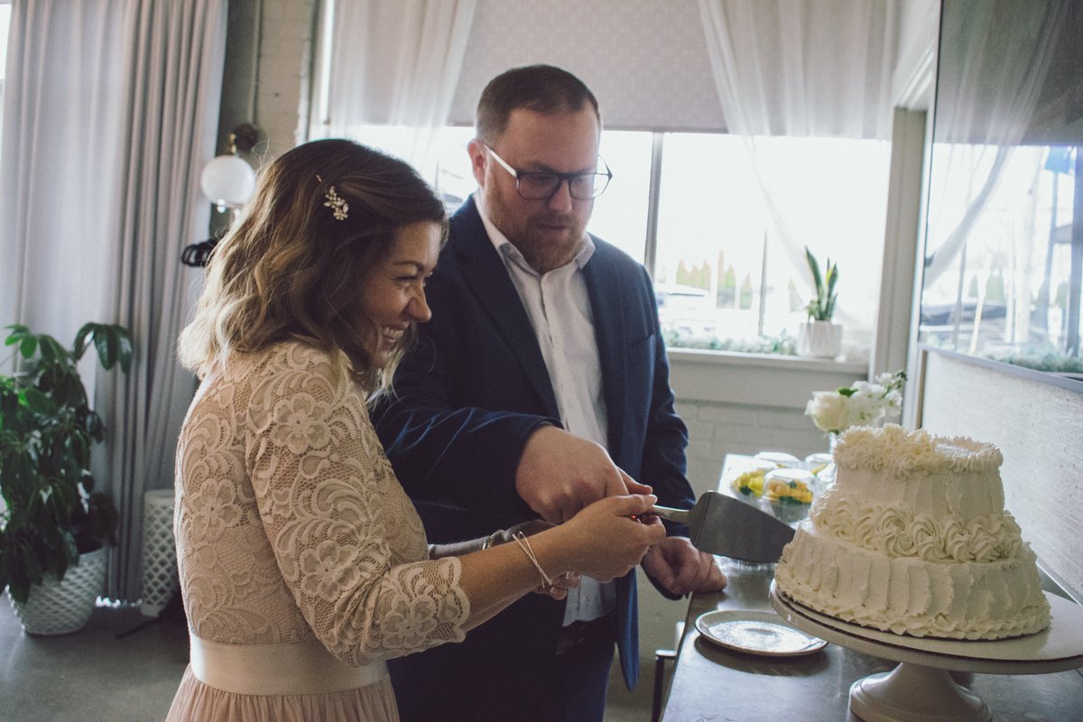 Hectorcarrera2's tweet photo. So happy and honored to have done this one, thank you Dawn Skelton and Will Cheuvront for trusting me!
.
.
.
.
.
.
#wedding #weddingphotography #photography #weddinginspo #photo #photographer #Kentucky #lexingtonky #lexingtonkentucky https://t.co/L4Wrx5felE